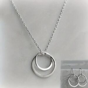 Brand New Silver Color Women's Earrings & Necklace Set